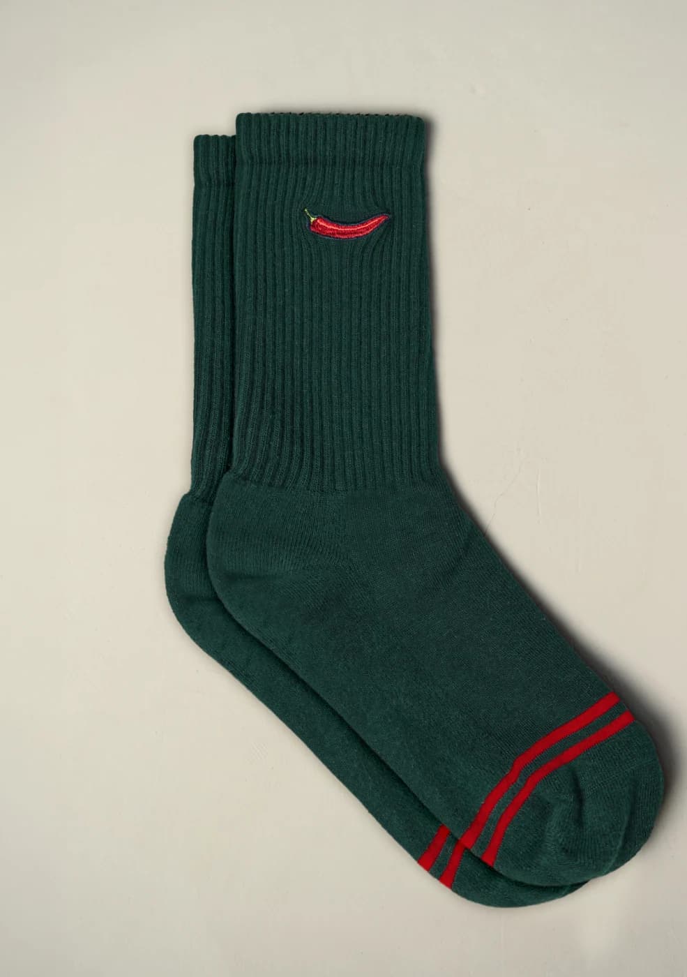 Calcetines Chili Bordados Verde Oscuro/Rojo - SAIN-242563_02